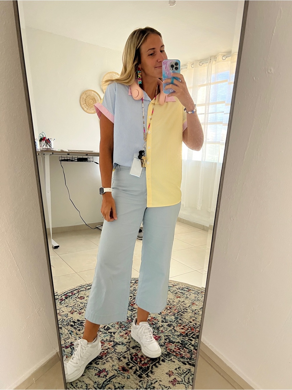 Women’s Light Blue Wide-Leg Panys
